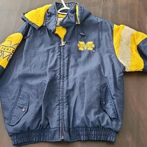 Vintage Michigan wolverines logo athletics 90s puffer jacket